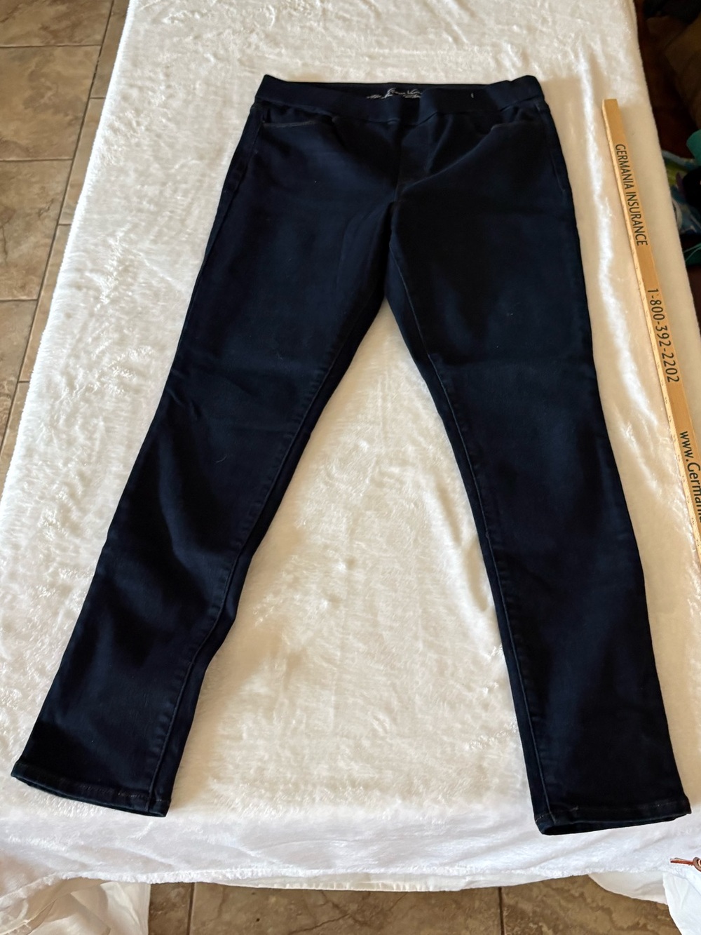Gloria Vanderbilt Black Skinny Jeans - Sleek Stretch